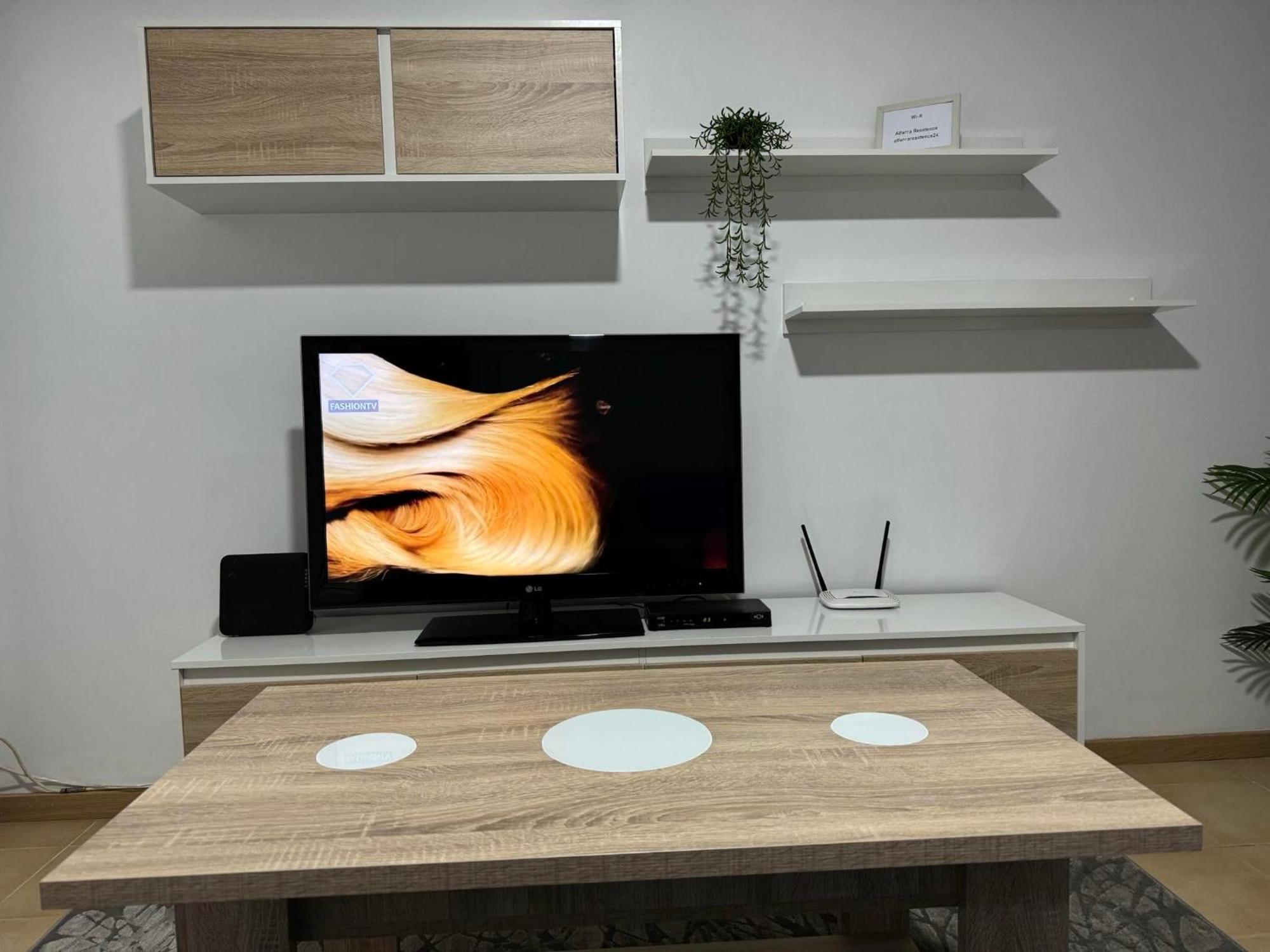 Alforra Residence 1-T2-Centro-Praias-Levadas Камара-де-Лобуш Экстерьер фото