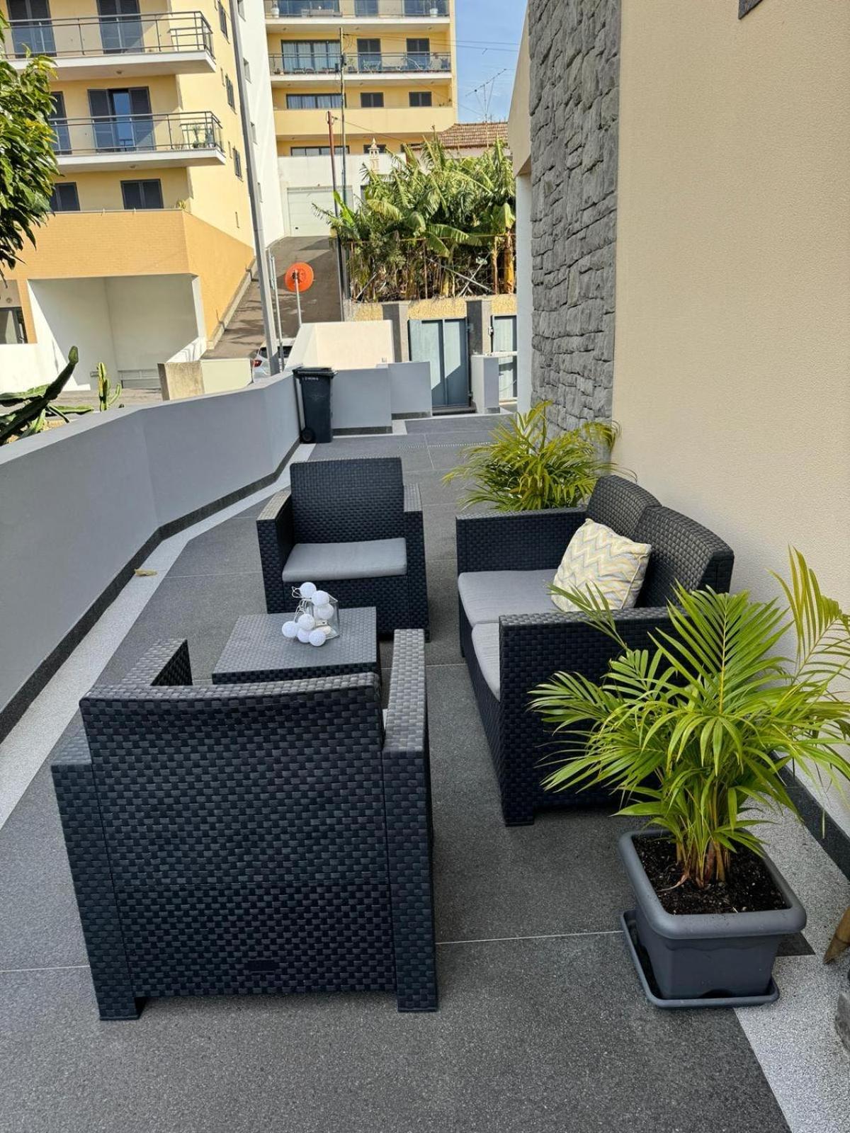Alforra Residence 1-T2-Centro-Praias-Levadas Камара-де-Лобуш Экстерьер фото