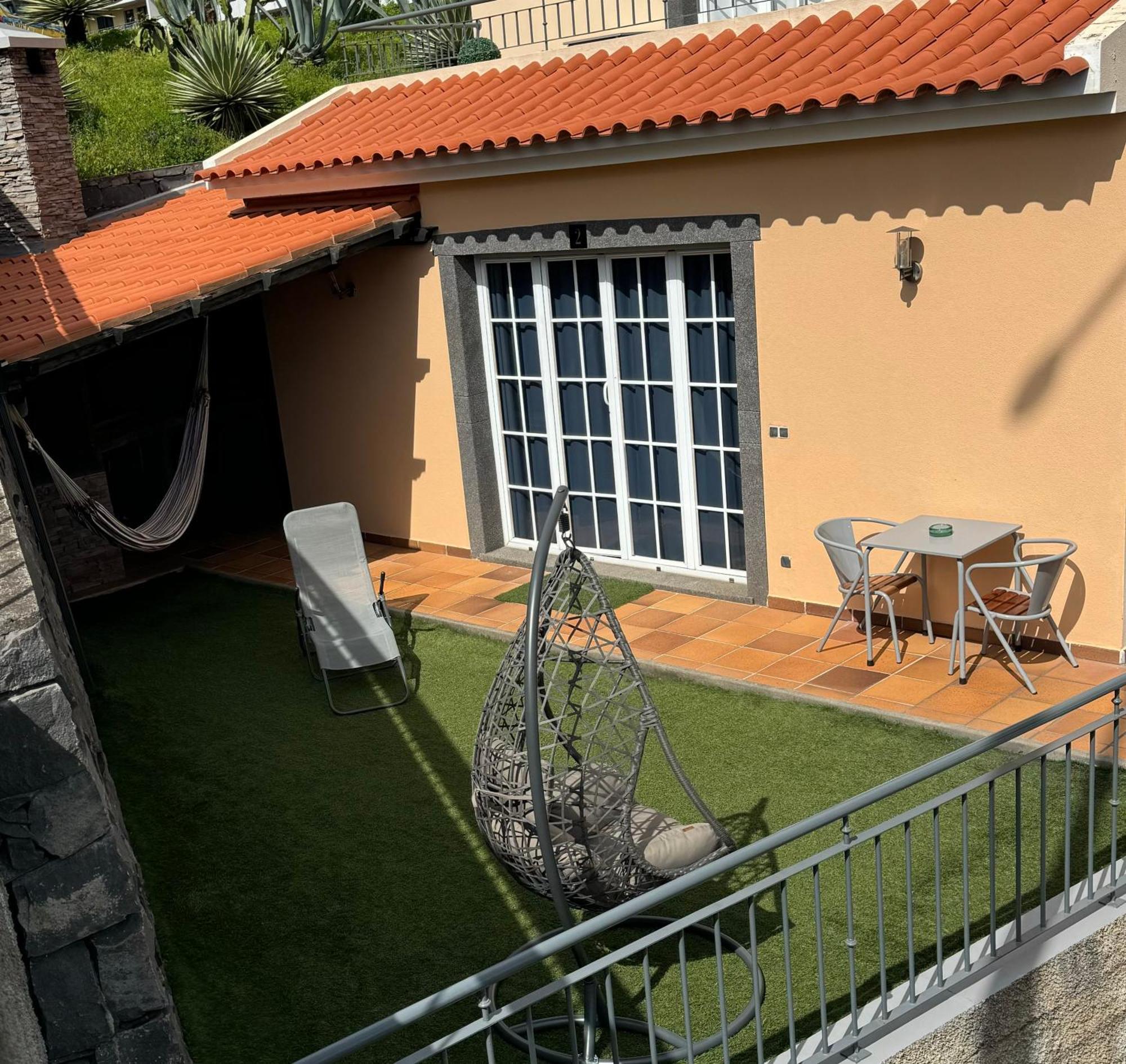 Alforra Residence 1-T2-Centro-Praias-Levadas Камара-де-Лобуш Экстерьер фото